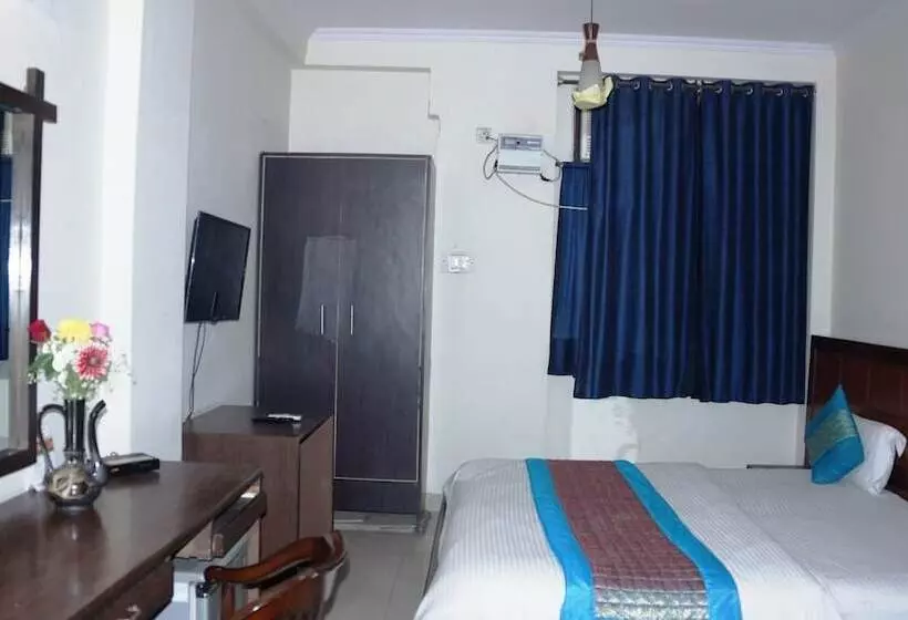 Maxfort Budget Hotel Gurgaon