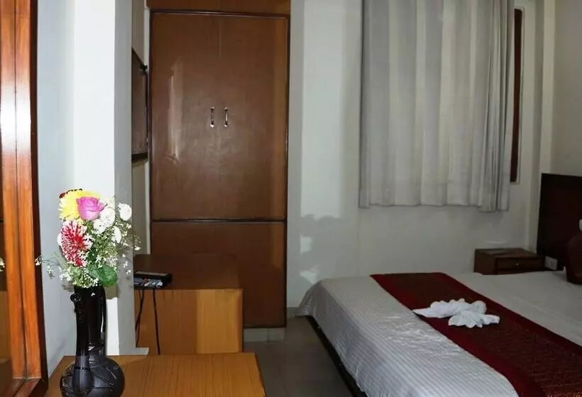 Maxfort Budget Hotel Gurgaon