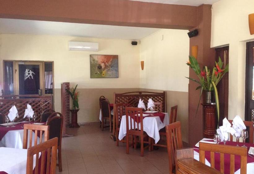 استراحتگاه Acropole