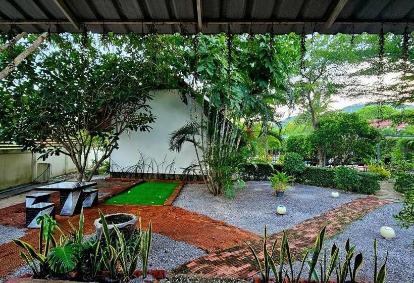 The Hillside Pranburi Resort