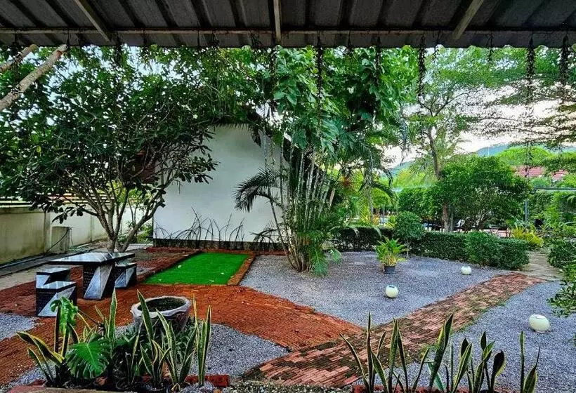 The Hillside Pranburi Resort