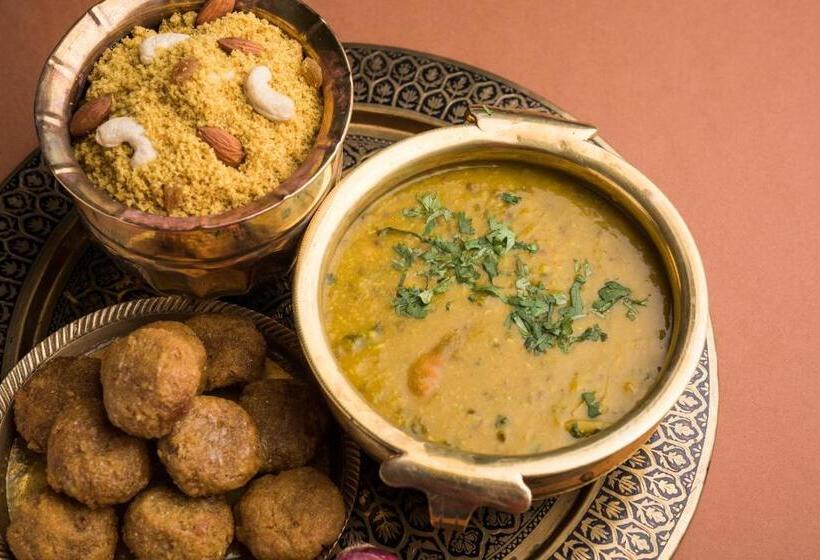 Collection O Hotel Vijay Palace