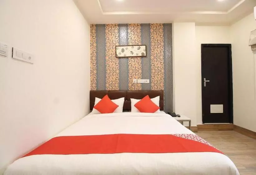 Collection O Hotel Vijay Palace