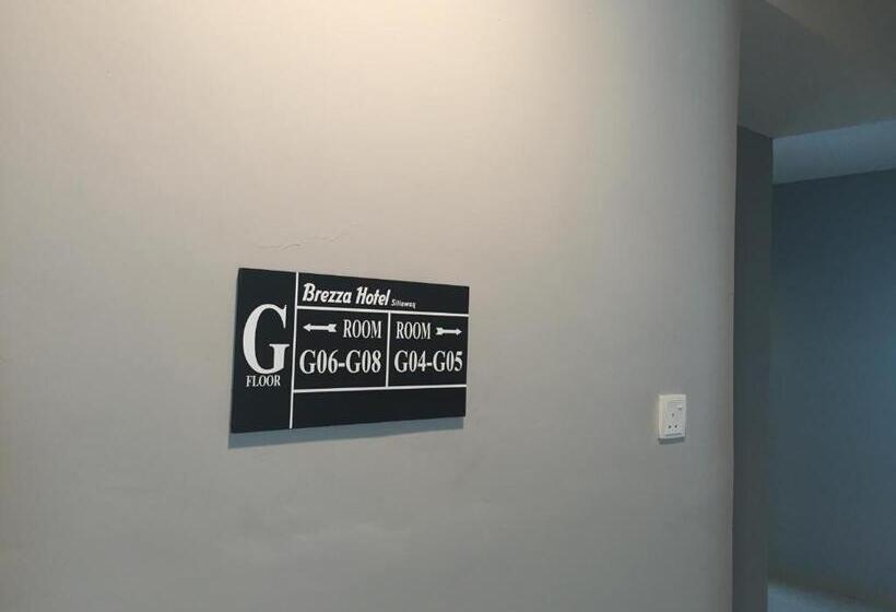 Brezza Hotel Sitiawan