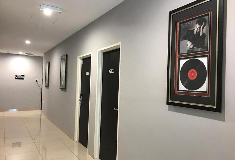 Brezza Hotel Sitiawan