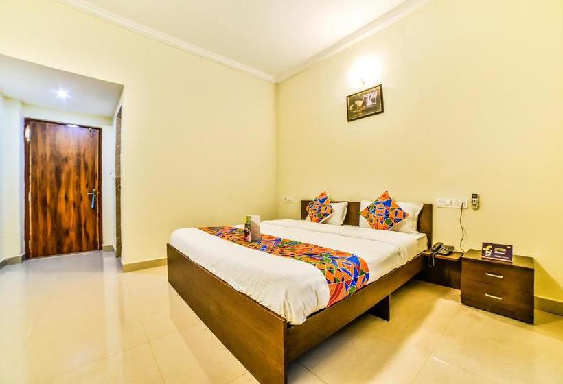 בית מלון כפרי Fabexpress Spring Height