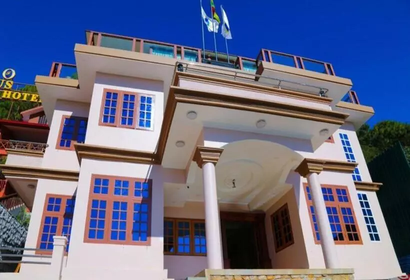 Famous Hotel Kalaw