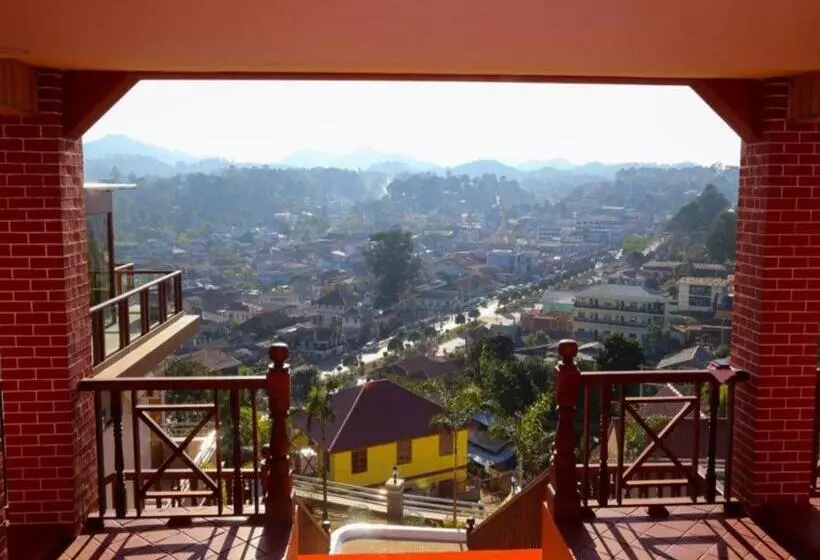 Famous Hotel Kalaw