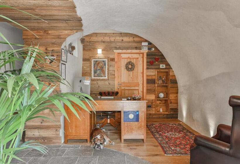 Hotelli Garni Maso San Michele