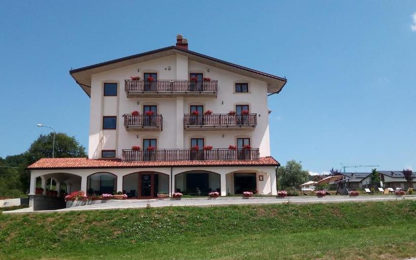 فندق Il Bucaneve