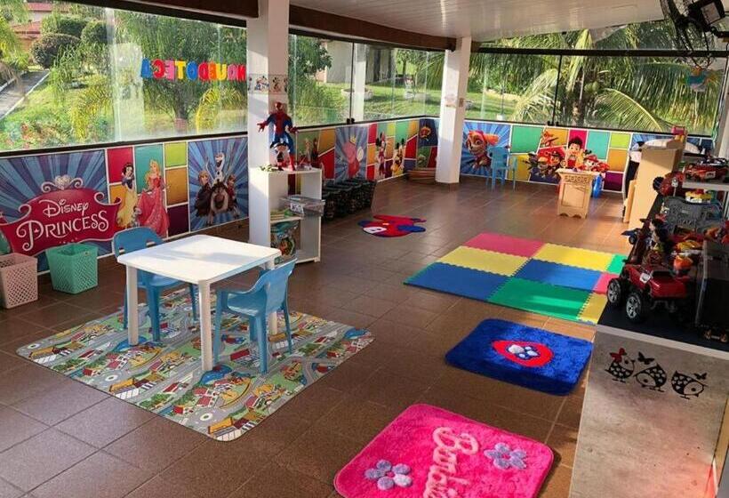 ホテル Paraíso Dos Alpes