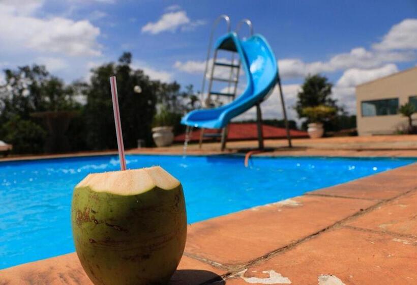 ホテル Paraíso Dos Alpes