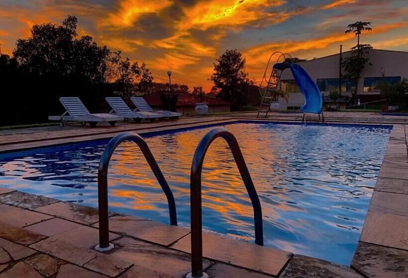 ホテル Paraíso Dos Alpes