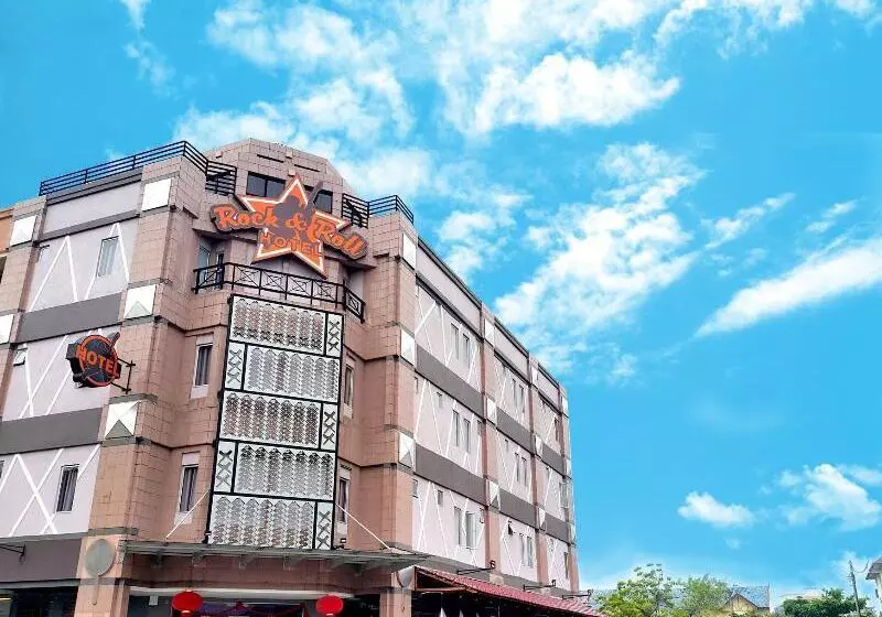 Hotel Rock & Roll
