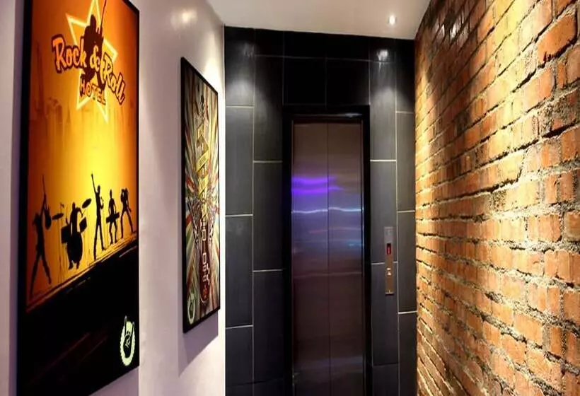 Hotel Rock & Roll