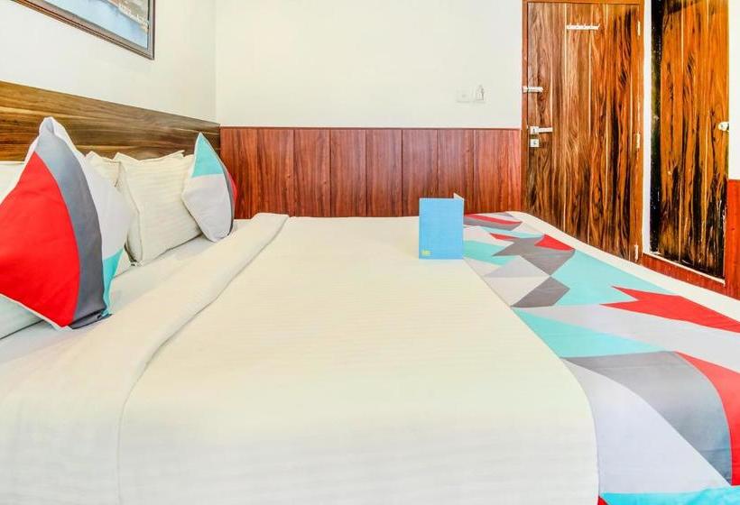 Отель Terminus Square