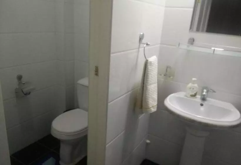 Meros B&b