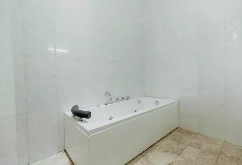 Panama Garden Resort