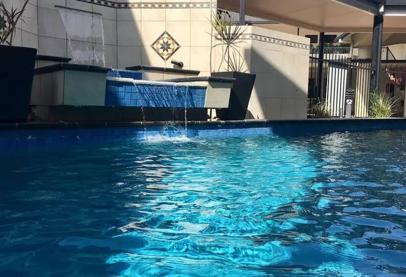 Villa Capri Motel
