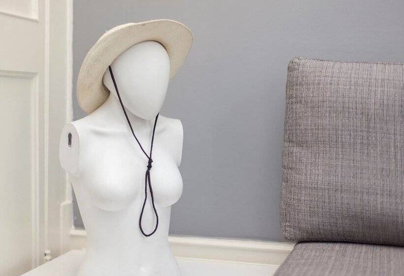 5 Sins Chiado Hostel