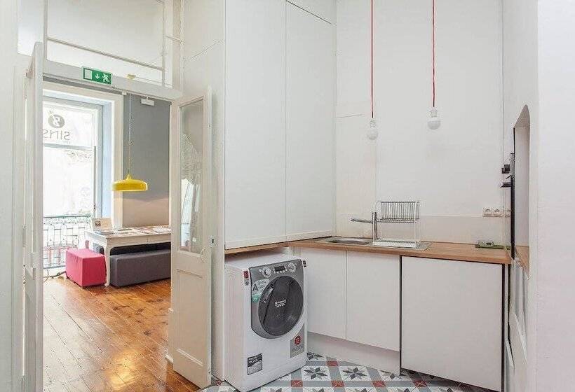 5 Sins Chiado Hostel