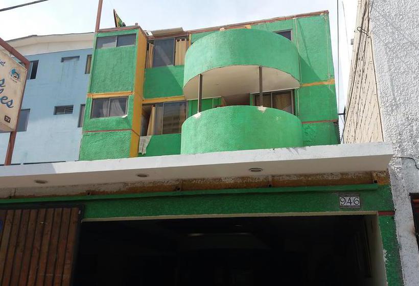 ユースホステル Hostal Los Angeles  Iquique