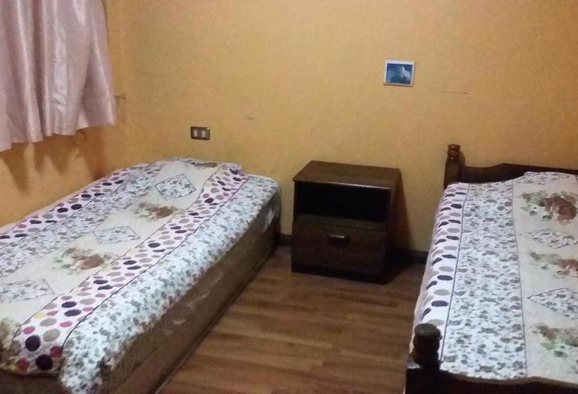 ユースホステル Hostal Los Angeles  Iquique