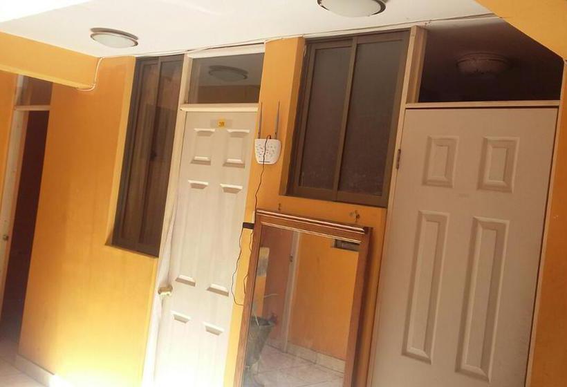 ユースホステル Hostal Los Angeles  Iquique