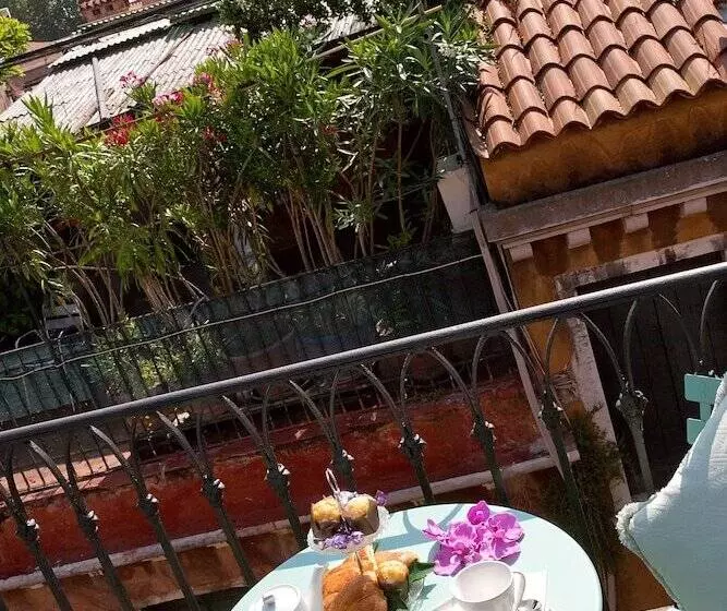 Aquamare, Boutique B&b