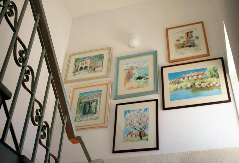 تختخواب و صبحانه 3 Marias Garden House