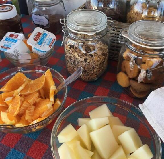 تختخواب و صبحانه 3 Marias Garden House