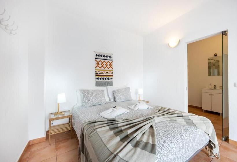 تختخواب و صبحانه 3 Marias Garden House