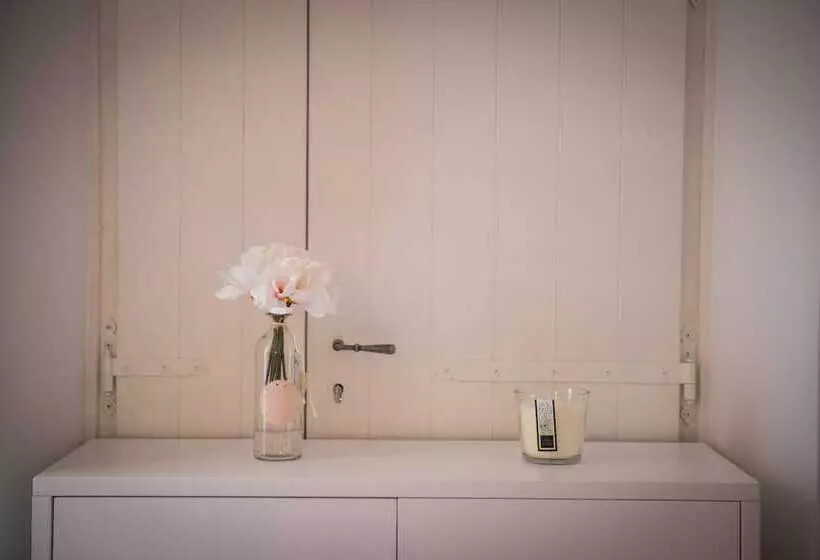 تختخواب و صبحانه Bova Luxury Rooms