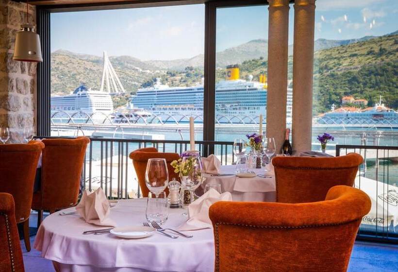 تختخواب و صبحانه Bova Luxury Rooms