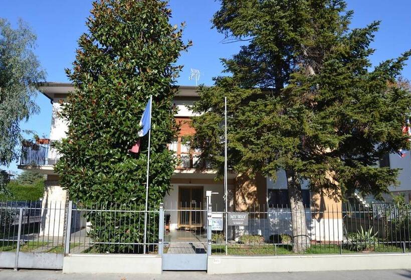 تختخواب و صبحانه My Way