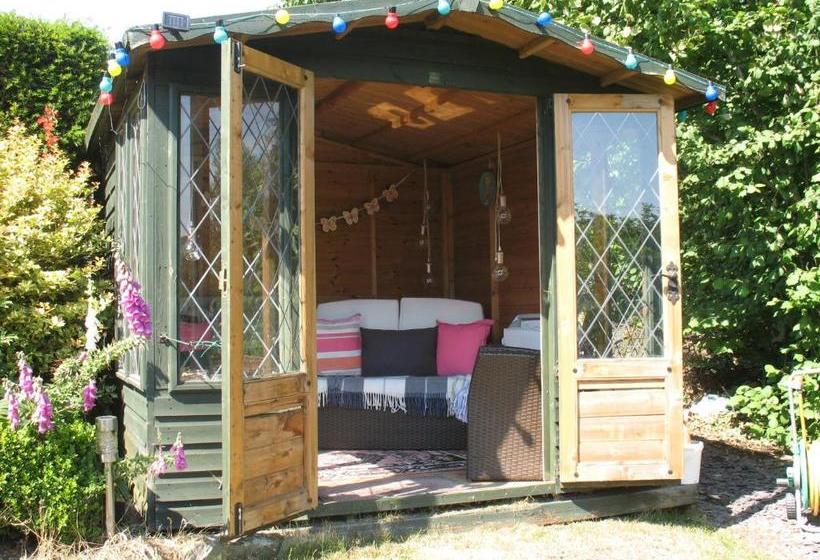 住宿加早餐  The Hill