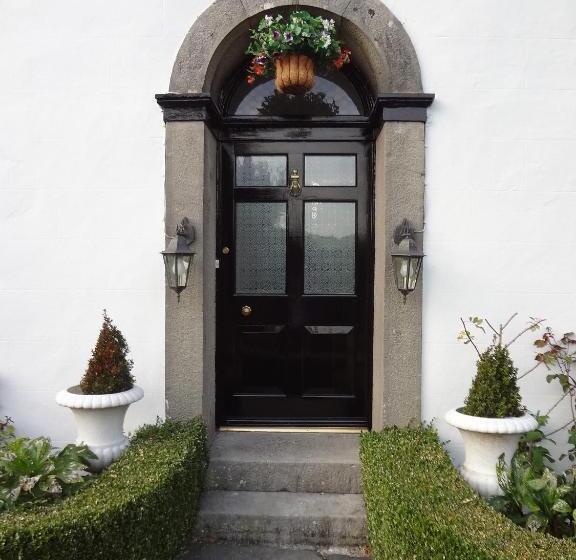 住宿加早餐  The Hill