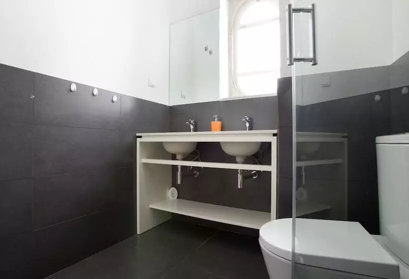 Best Guest Porto Hostel