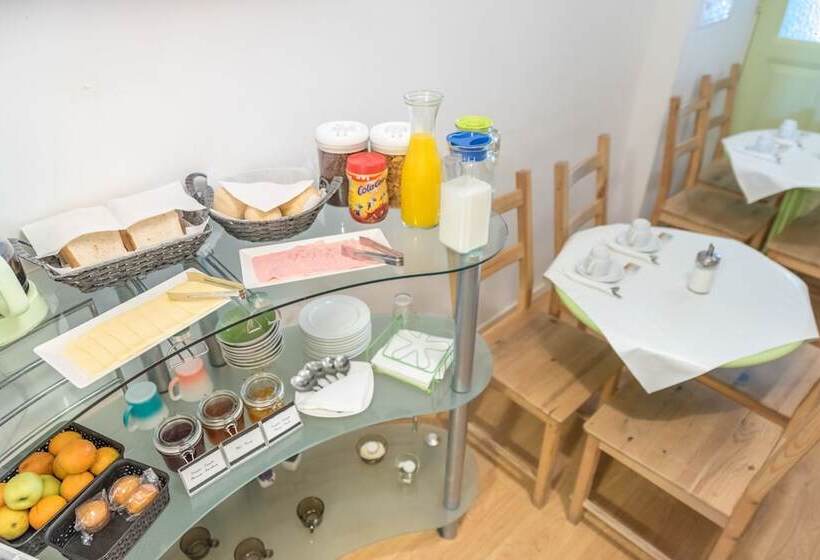 مسافرخانه Swissporto Guest House