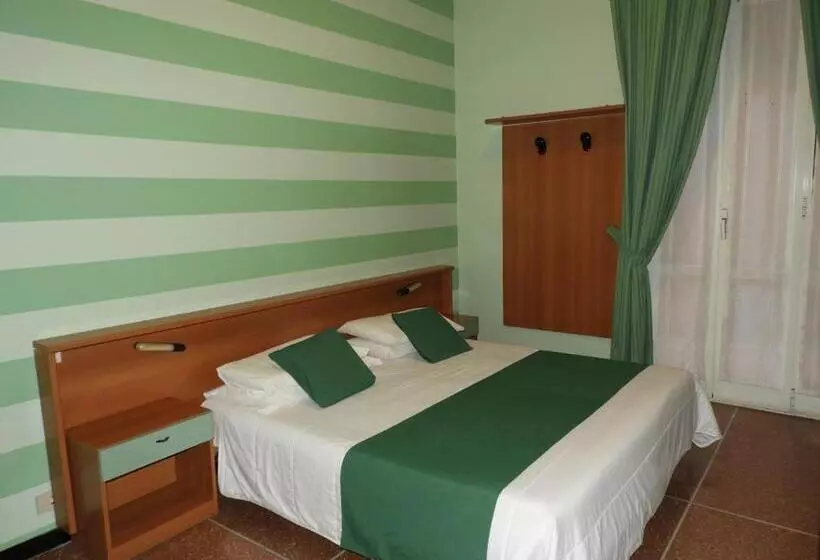 ホテル Albergo Glory