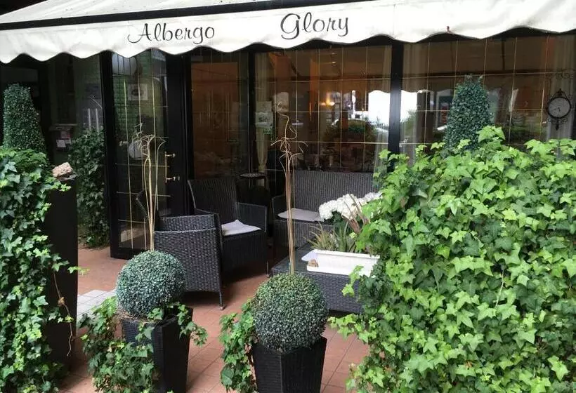 ホテル Albergo Glory