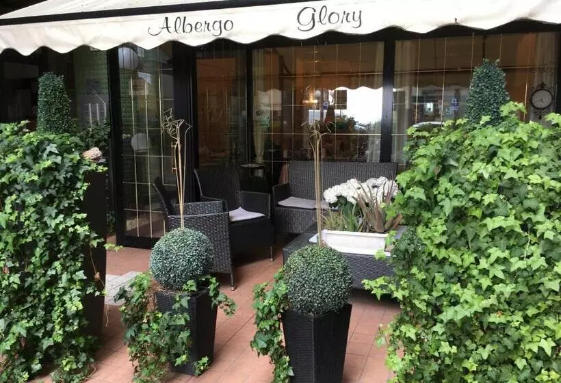 ホテル Albergo Glory