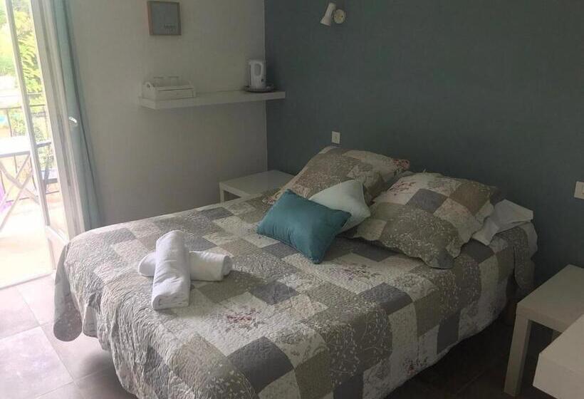 בית מלון כפרי Carina