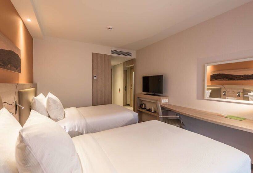 Hotel Hampton By Hilton Freiburg