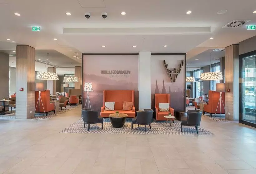 ホテル Hampton By Hilton Freiburg