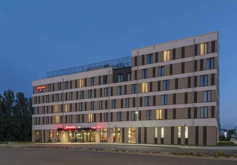 ホテル Hampton By Hilton Freiburg