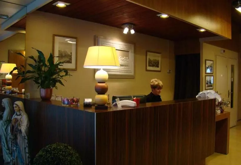 هتل Hôtel Saint Sébastien