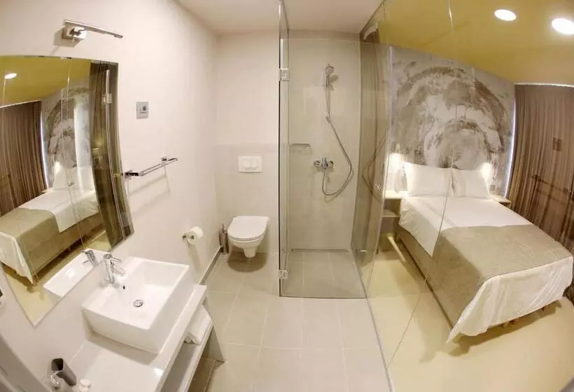 هتل Kai Boutique Studio & Rooms