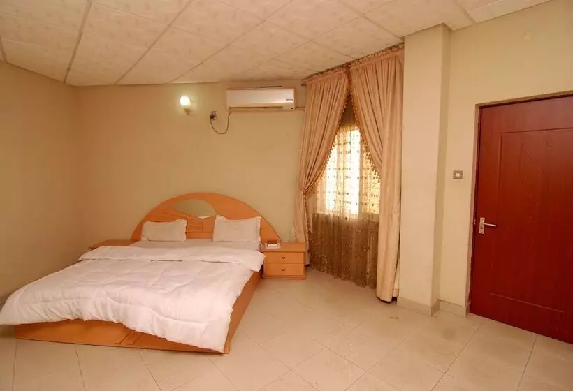 هتل Kebbi