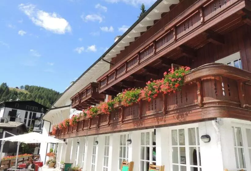 Hotelli La Meridiana